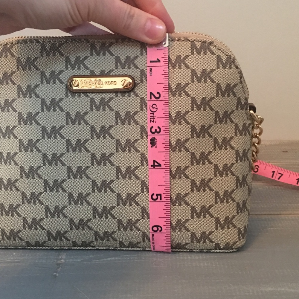 ⭐️LAST 1⭐️NWT Michael Kors Cindy LG Dome Crossbody - Picture 6 of 8